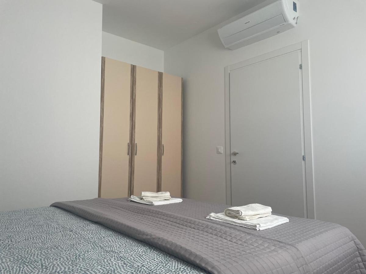 Apartment Diana Zara Parking Free エクステリア 写真