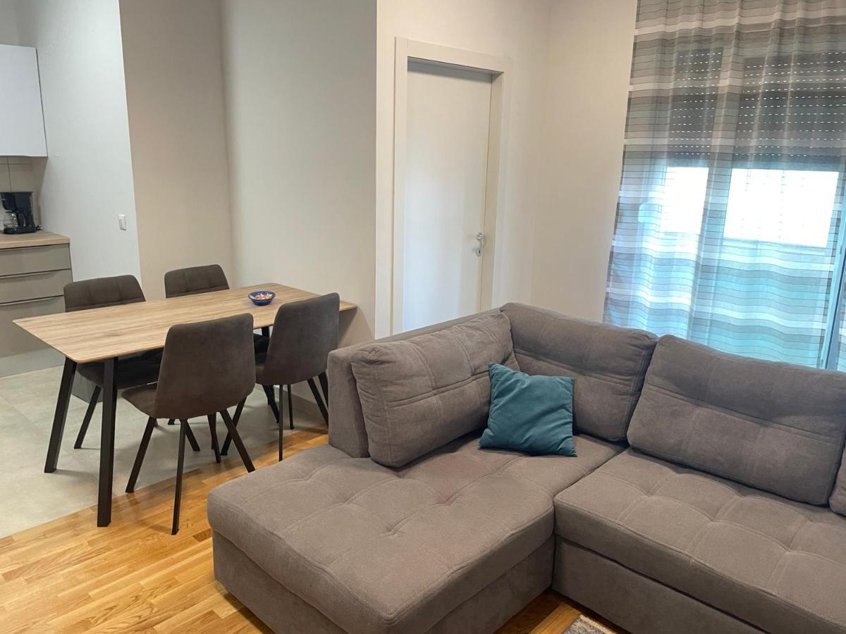 Apartment Diana Zara Parking Free エクステリア 写真