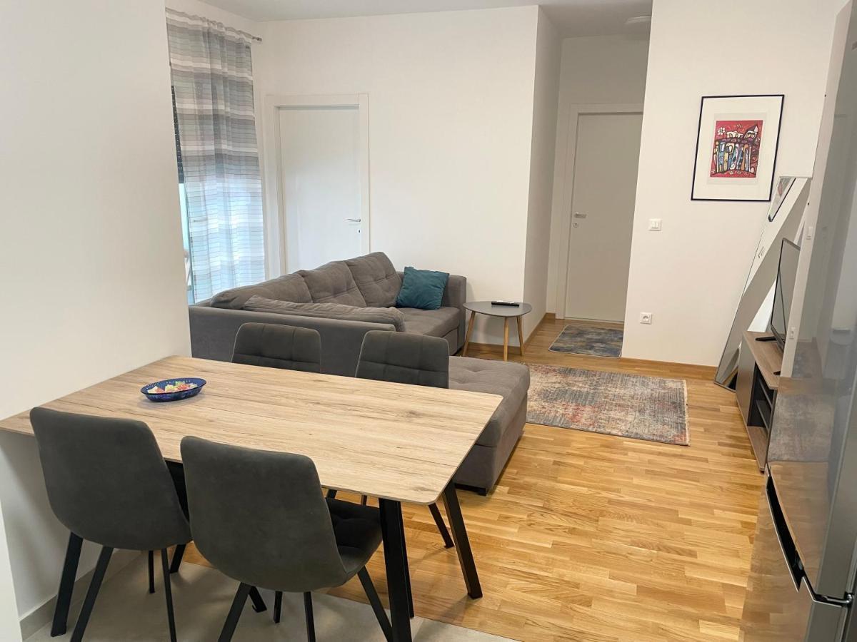 Apartment Diana Zara Parking Free エクステリア 写真